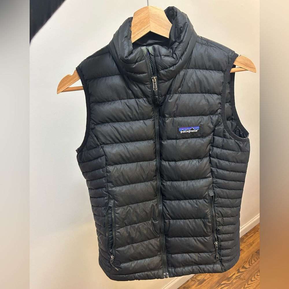 Patagonia Black Puffer Vest